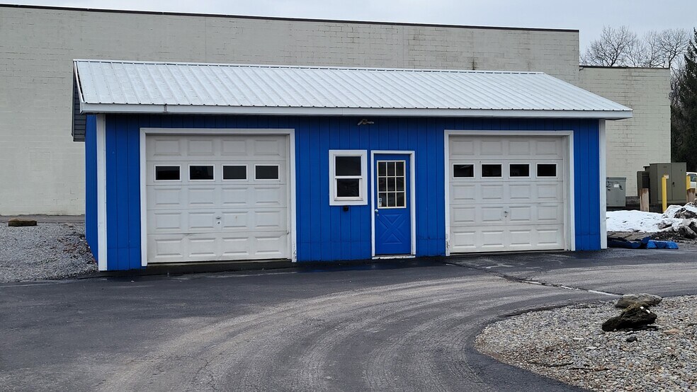 More Photos Of 137 Genesee St, Oneida Carwash For Lease