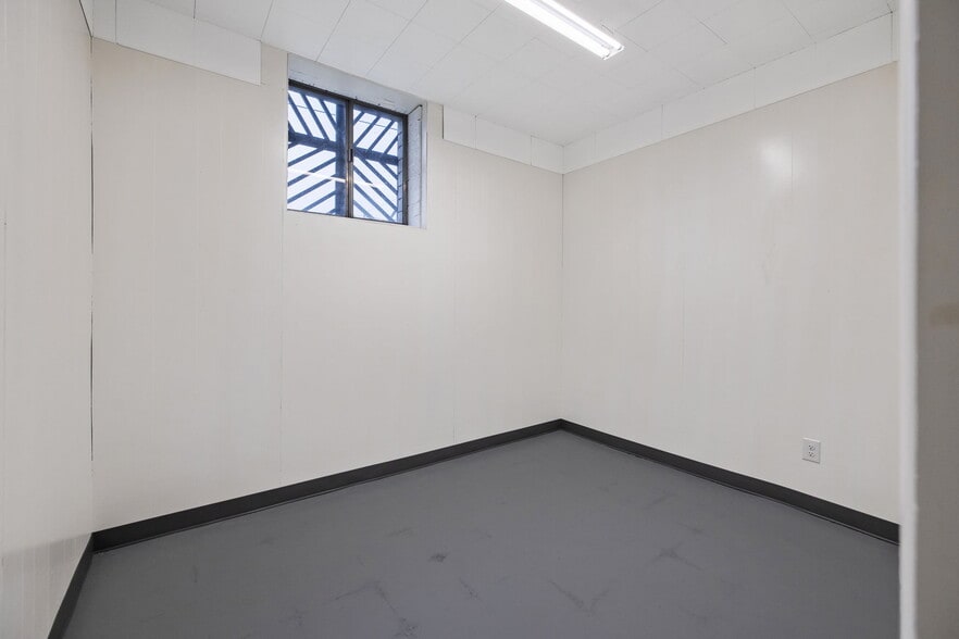 More Photos Of 401 W Lerdo Hwy, Shafter Religious Facility For Sale