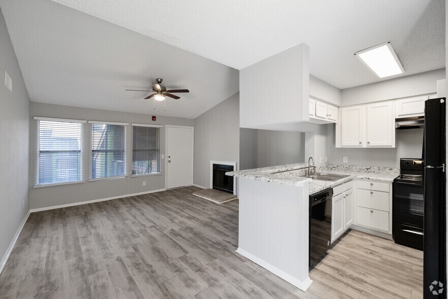 More Photos Of 509 N Westover Blvd, Albany Apartments For Sale