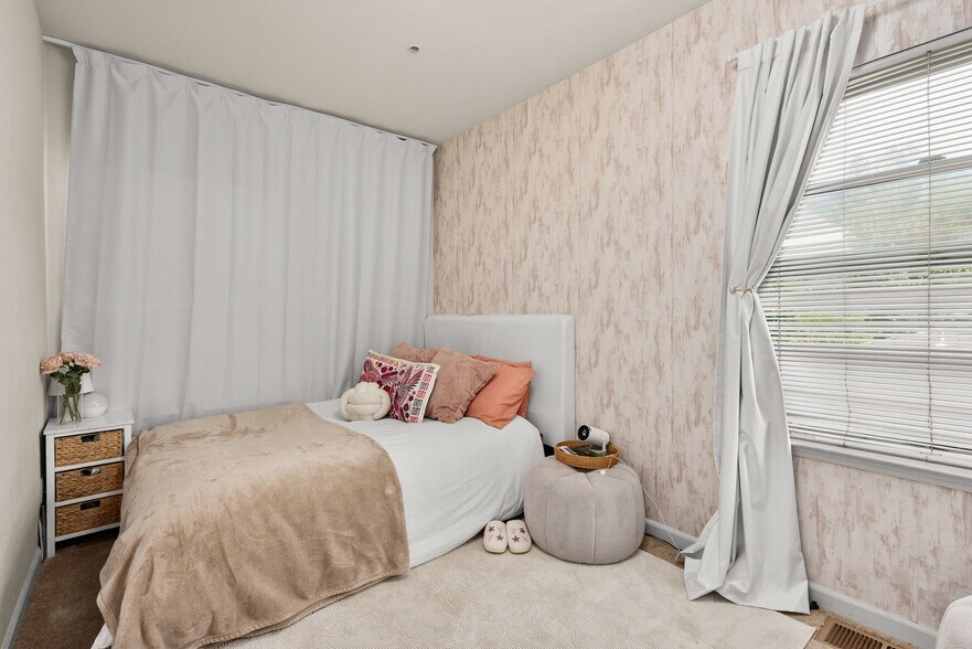 More Photos Of 45 Woodland Ave, San Rafael Apartments For Sale