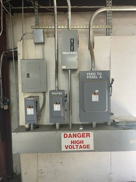 More Photos Of 295 Racetrack Rd, McDonough Flex For Sale