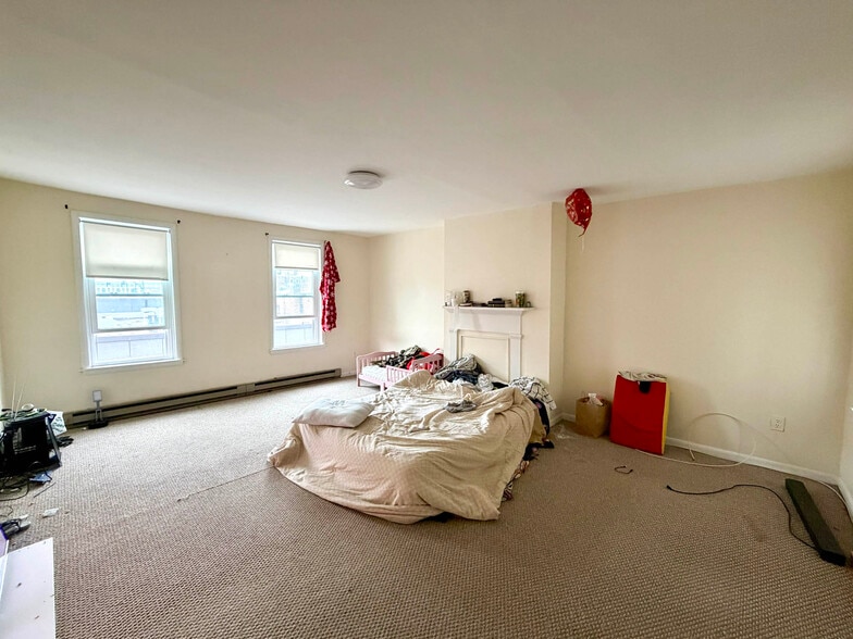 More Photos Of 1137 Light St, Baltimore Storefront Retail Residential For Sale