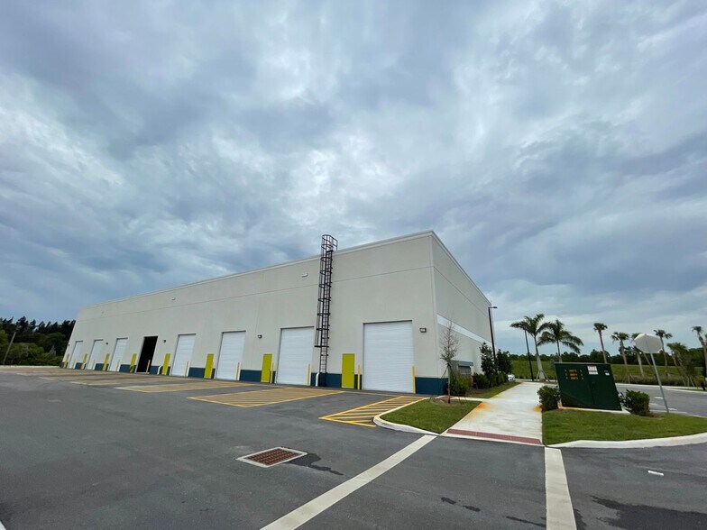 More Photos Of 8160 SW Jack James Dr, Stuart Light Distribution For Lease