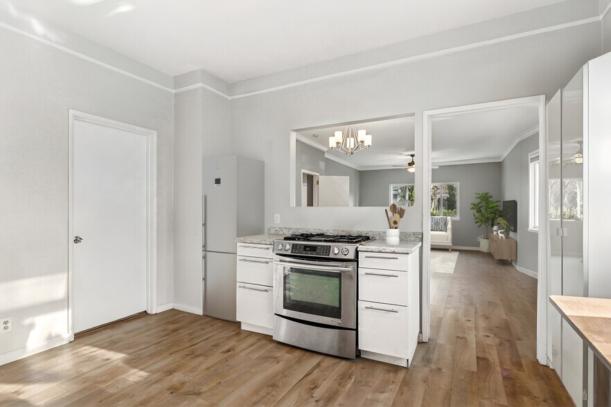 More Photos Of 13301 56th Ave S, Seattle Apartments For Sale