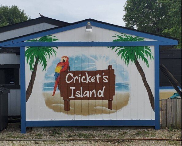 More Photos Of 13607 Shell Beach Rd NE, Thornville Bar For Sale