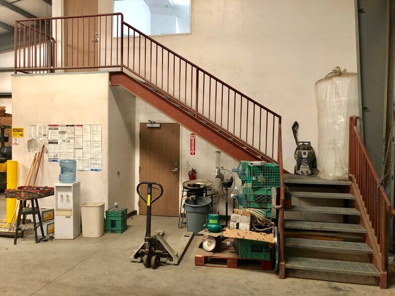 More Photos Of 6785 Rd 136, Earlimart Warehouse For Sale