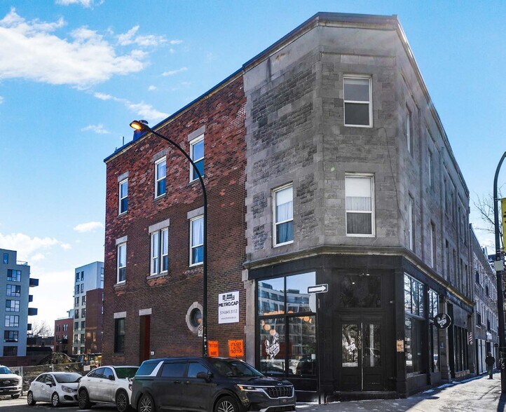 More Photos Of 1800-1812 Rue Notre-Dame O, Montréal Apartments For Lease