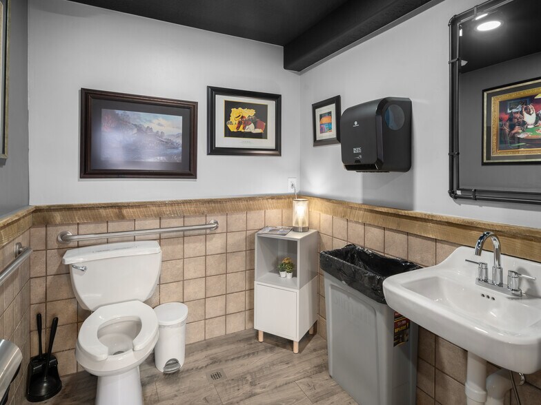 More Photos Of 7355 E 200 S, Huntsville Office For Sale