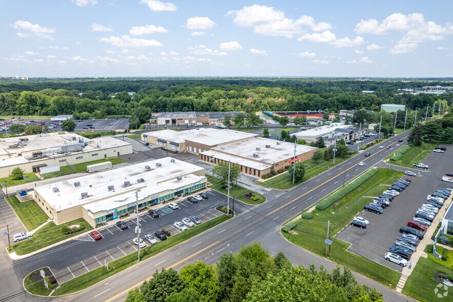 More Photos Of 2080 Springdale Rd, Cherry Hill Showroom For Lease