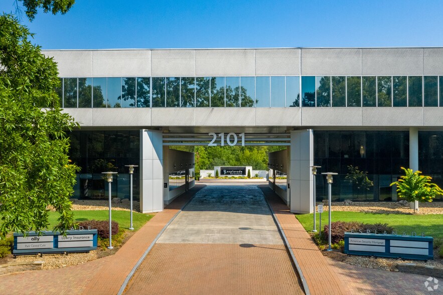 More Photos Of 2101 Rexford Rd, Charlotte Office For Lease