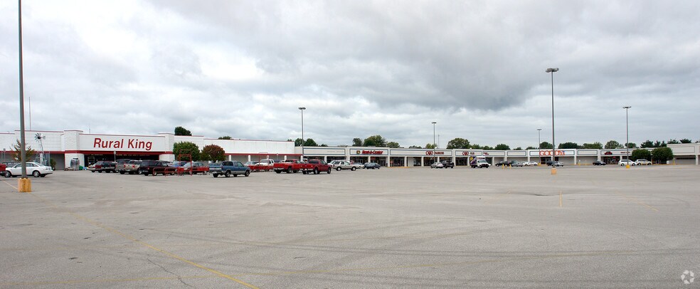More Photos Of 1608-1800 S Ohio St, Martinsville General Retail For Lease