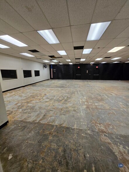 More Photos Of 550 Gus Hipp Blvd, Rockledge Showroom For Lease