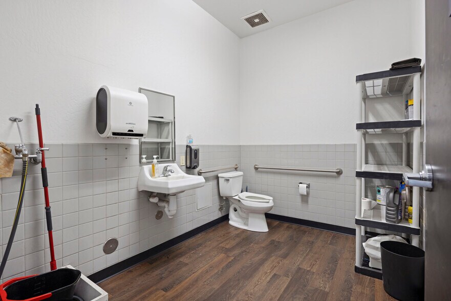 More Photos Of 4063 E. Calloway Court, Stockton Showroom For Sale