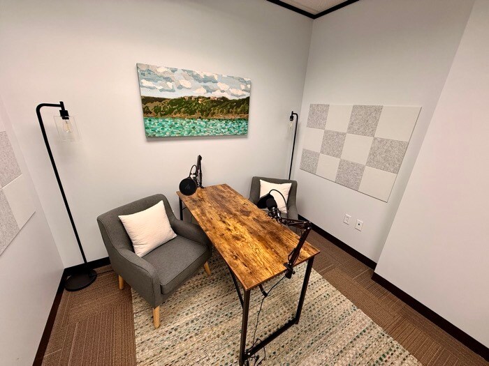 More Photos Of 6300 Bridgepoint Pky, Austin Office For Lease