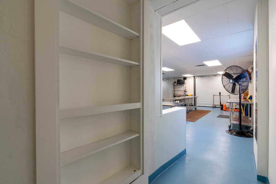 More Photos Of 218 S F St, Lake Worth Warehouse For Sale