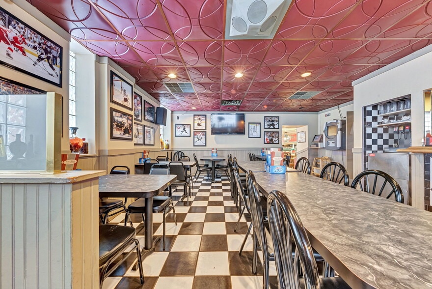 More Photos Of 628 Smithfield St, Pittsburgh Restaurant For Sale