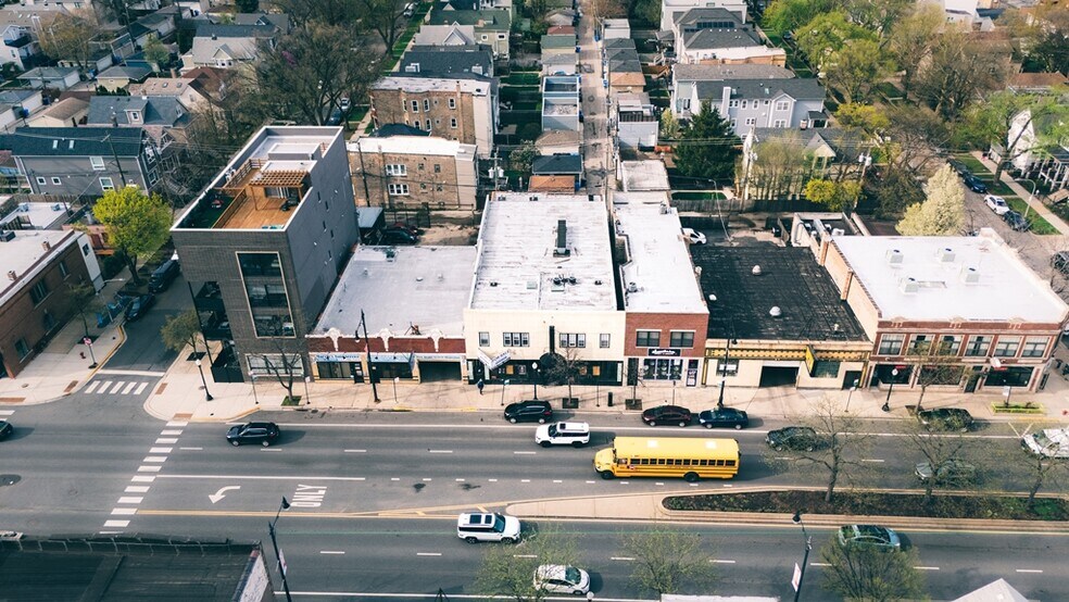 More Photos Of 3014 W Irving Park Rd, Chicago Storefront Retail Residential For Sale