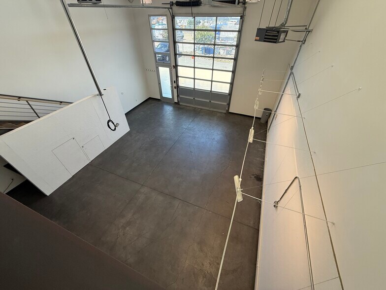 More Photos Of 2332 4th St, Berkeley Warehouse For Lease