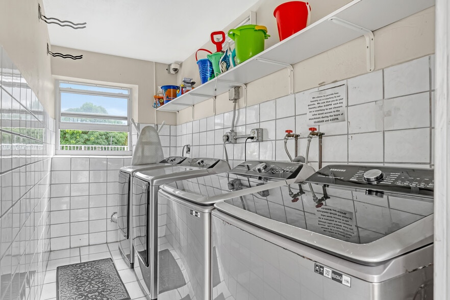 More Photos Of 3204 SE 10th St, Pompano Beach Apartments For Sale