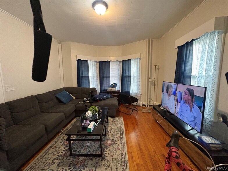More Photos Of 287 Mrytle Ave, Albany Apartments For Sale