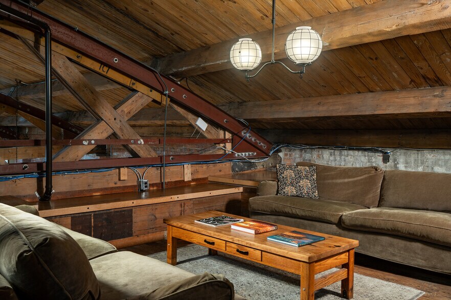 More Photos Of 4444 2nd Ave, Detroit Office For Sale