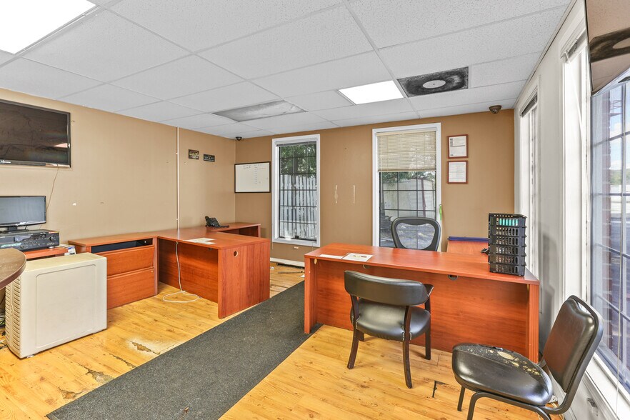 More Photos Of 6580 Ga-85 Hwy, Riverdale General Retail For Sale