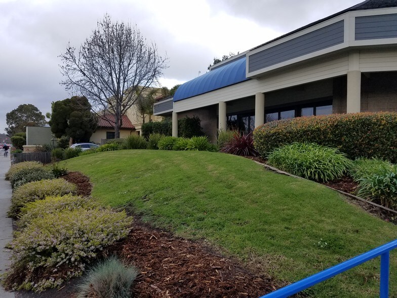 More Photos Of 1430 41st Ave, Capitola Freestanding For Lease