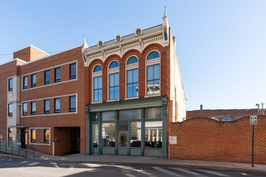 More Photos Of 111 S Augusta St, Staunton Storefront Retail Office For Sale