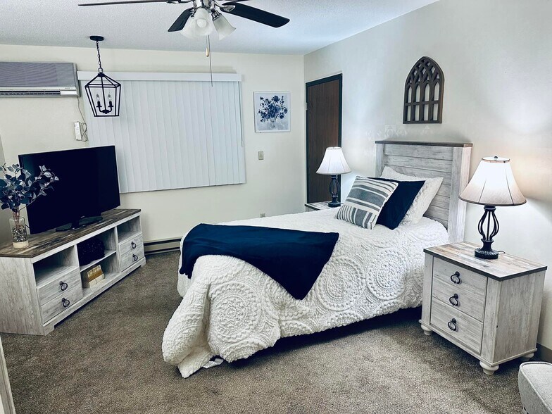 More Photos Of 2143 6th Ave W, Dickinson Assisted Living For Sale