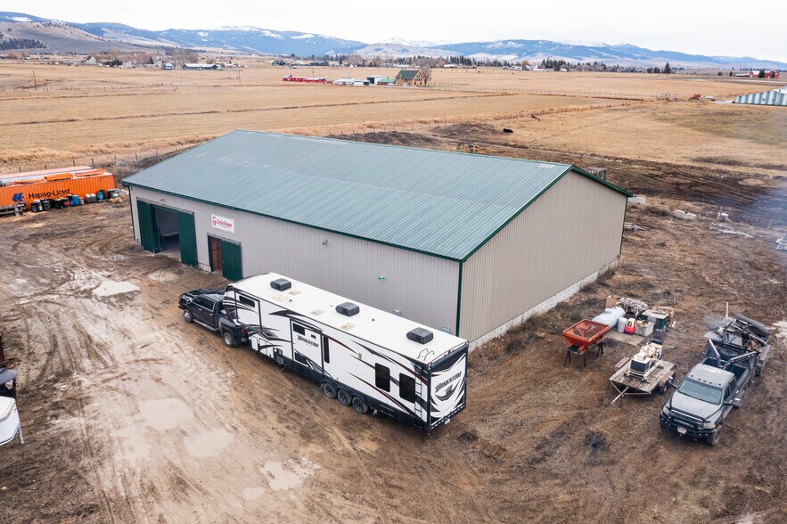 More Photos Of 497 Stevensville Airport Rd, Stevensville Warehouse For Sale