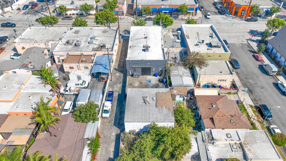 More Photos Of 8415 State St, South Gate Storefront For Sale