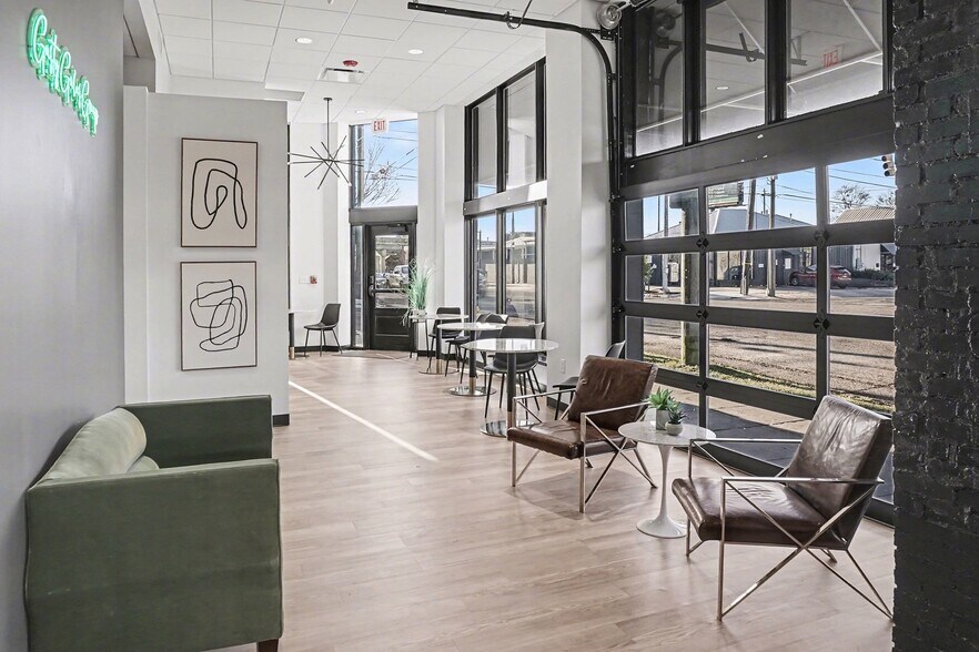 More Photos Of 2701 7th Ave S, Birmingham Freestanding For Lease