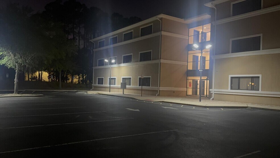 More Photos Of 1490 Sunshadow Dr, Casselberry Loft Creative Space For Lease