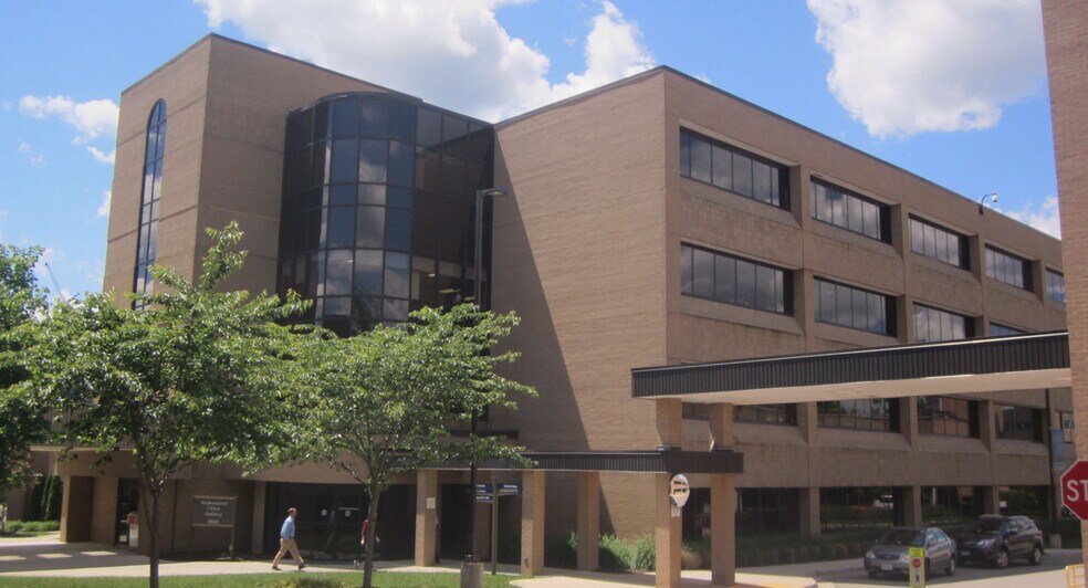 More Photos Of 7605 Forest Ave, Richmond Medical For Sale