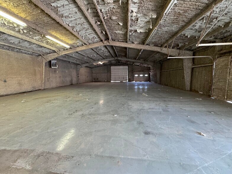 More Photos Of 1902 E 7th Pl, Tulsa Warehouse For Sale
