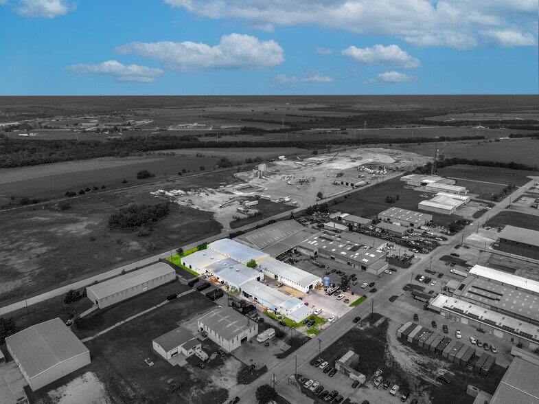 More Photos Of 1121-1201 Industrial Dr, Royse City Manufacturing For Sale