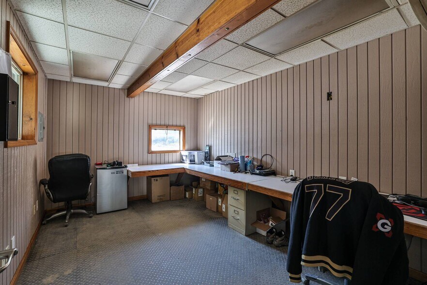 More Photos Of 4450 Monroe St, Hooven Truck Terminal For Sale