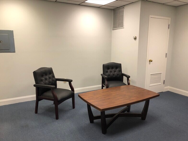 More Photos Of 1 S Greeley Ave, Chappaqua Medical For Lease