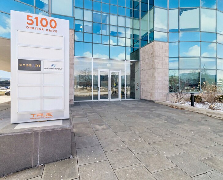 More Photos Of 5100 Orbitor Dr, Mississauga Medical For Lease