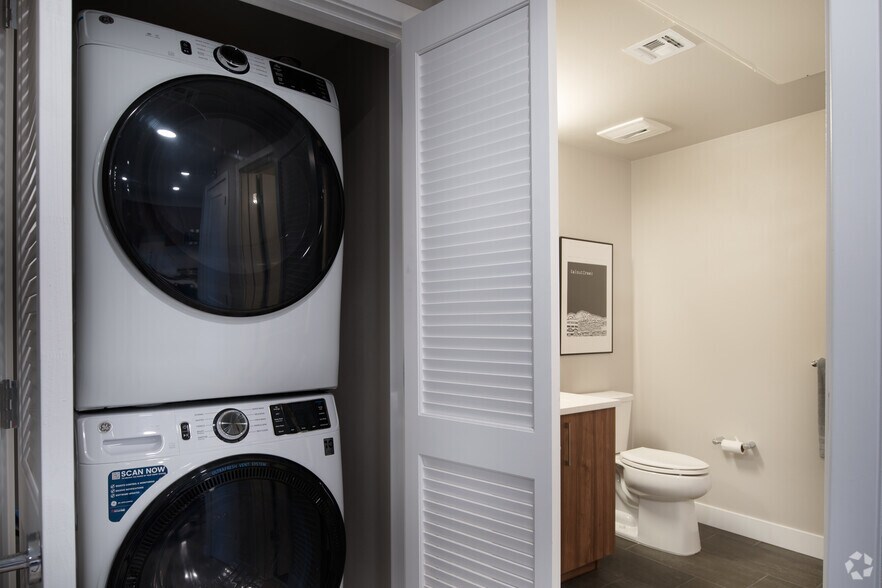 More Photos Of 1910 N Main St, Walnut Creek Apartments For Lease