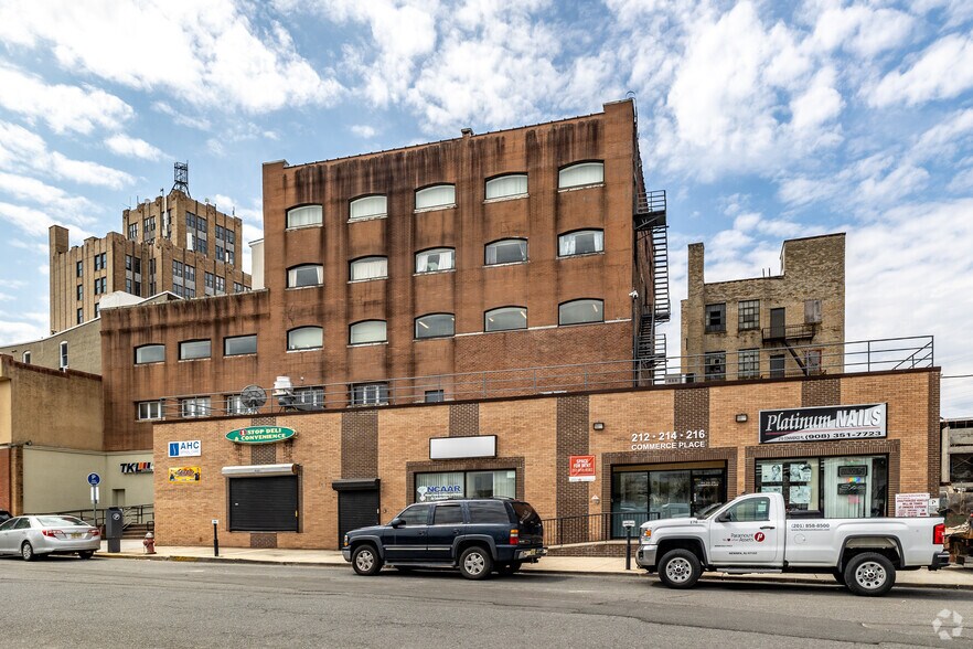 More Photos Of 208-214 Commerce Pl, Elizabeth Office For Lease