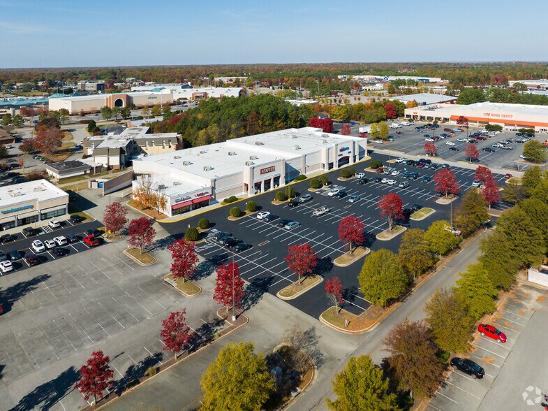 More Photos Of 1000 Carmia Way, Richmond Unknown For Lease