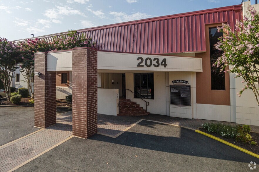 More Photos Of 2034 Eisenhower Ave, Alexandria Office For Lease