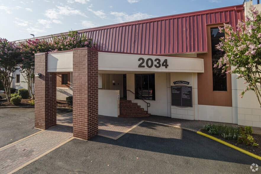 More Photos Of 2034 Eisenhower Ave, Alexandria Office For Lease