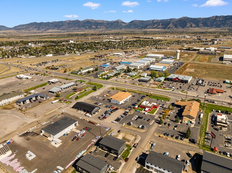 More Photos Of 203 Fletching Way, Belgrade Flex For Sale