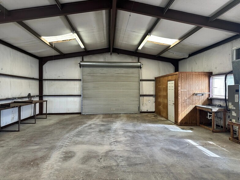 More Photos Of 1782 Key Ln, Abilene Office For Lease