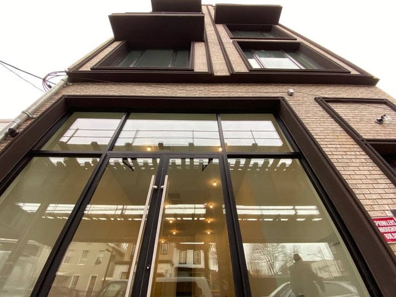 More Photos Of 2746 Fulton St, Brooklyn Apartments For Lease