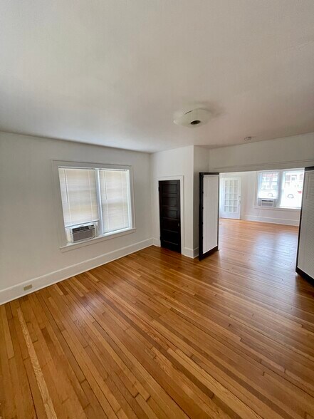More Photos Of 506 E Liberty St, Charles Town Apartments For Sale
