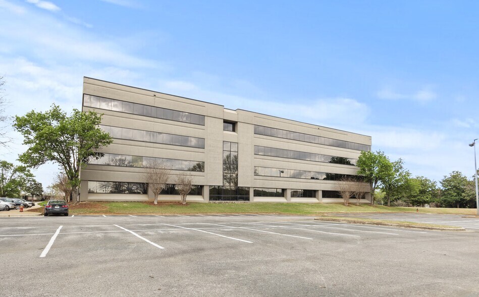 More Photos Of 215 Wynn Dr, Huntsville Office For Lease