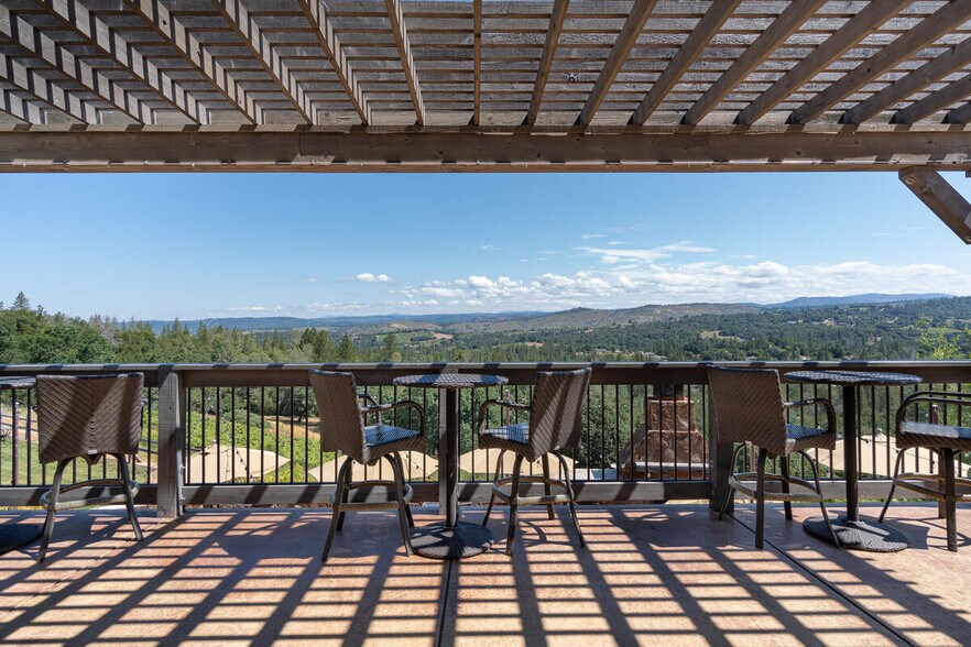 More Photos Of 8054 Fairplay Rd, Somerset Winery Vineyard For Sale